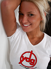 Incredible model Kendra solo posing