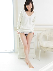 Sakura Ito japanese brown hair girl