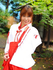 Teen Yuuno Hoshi gets caught in the garden